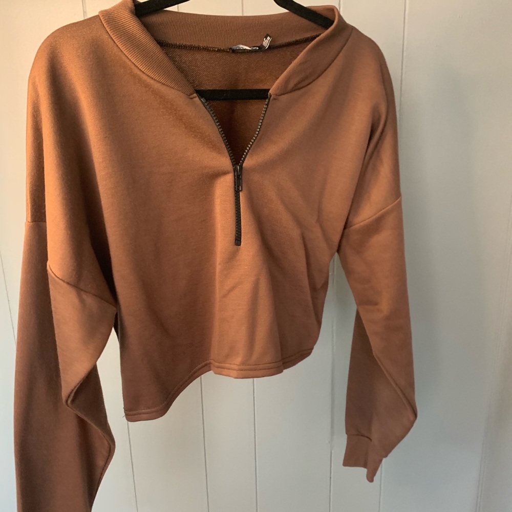 💕 Tan Cropped Sweater from Boohoo 💕